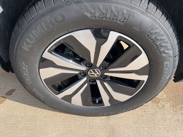 New 2026 Volkswagen Atlas SE image 13