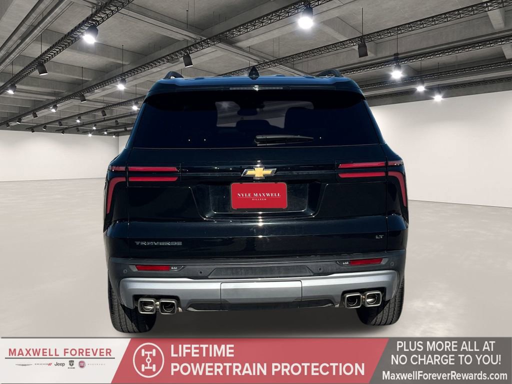 Used 2024 Chevrolet Traverse LT image 15