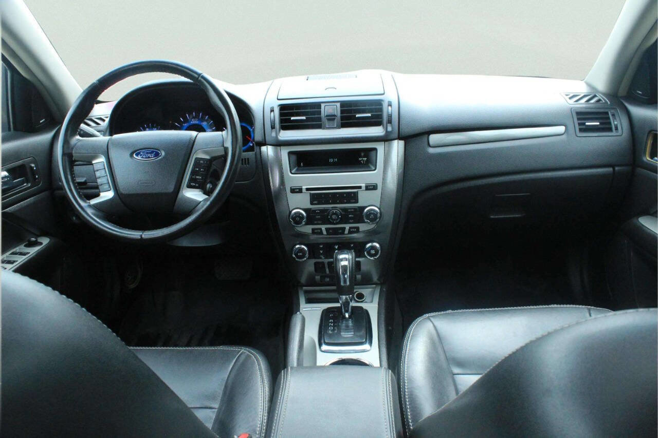 Used 2011 Ford Fusion SEL w/ 302A Rapid Spec Order Code image 6