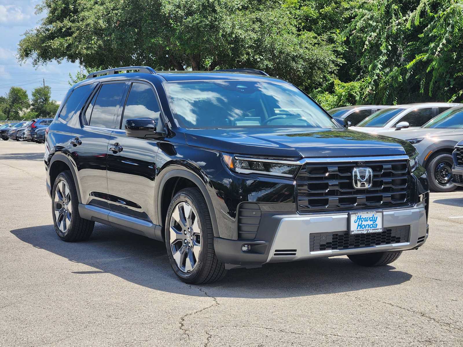 Used 2026 Honda Pilot Elite image 3