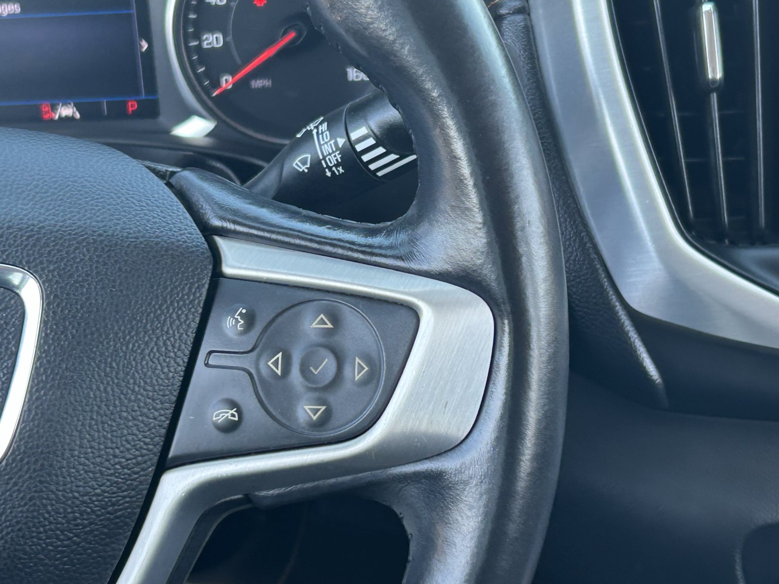 Certified 2021 GMC Terrain SLE w/ Elevation Edition FWD image 25