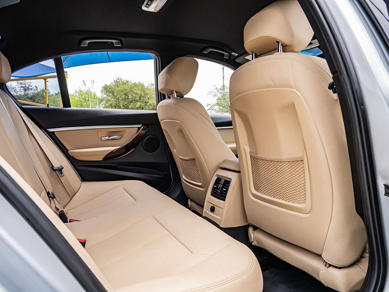 Used 2018 BMW 330e RWD image 22