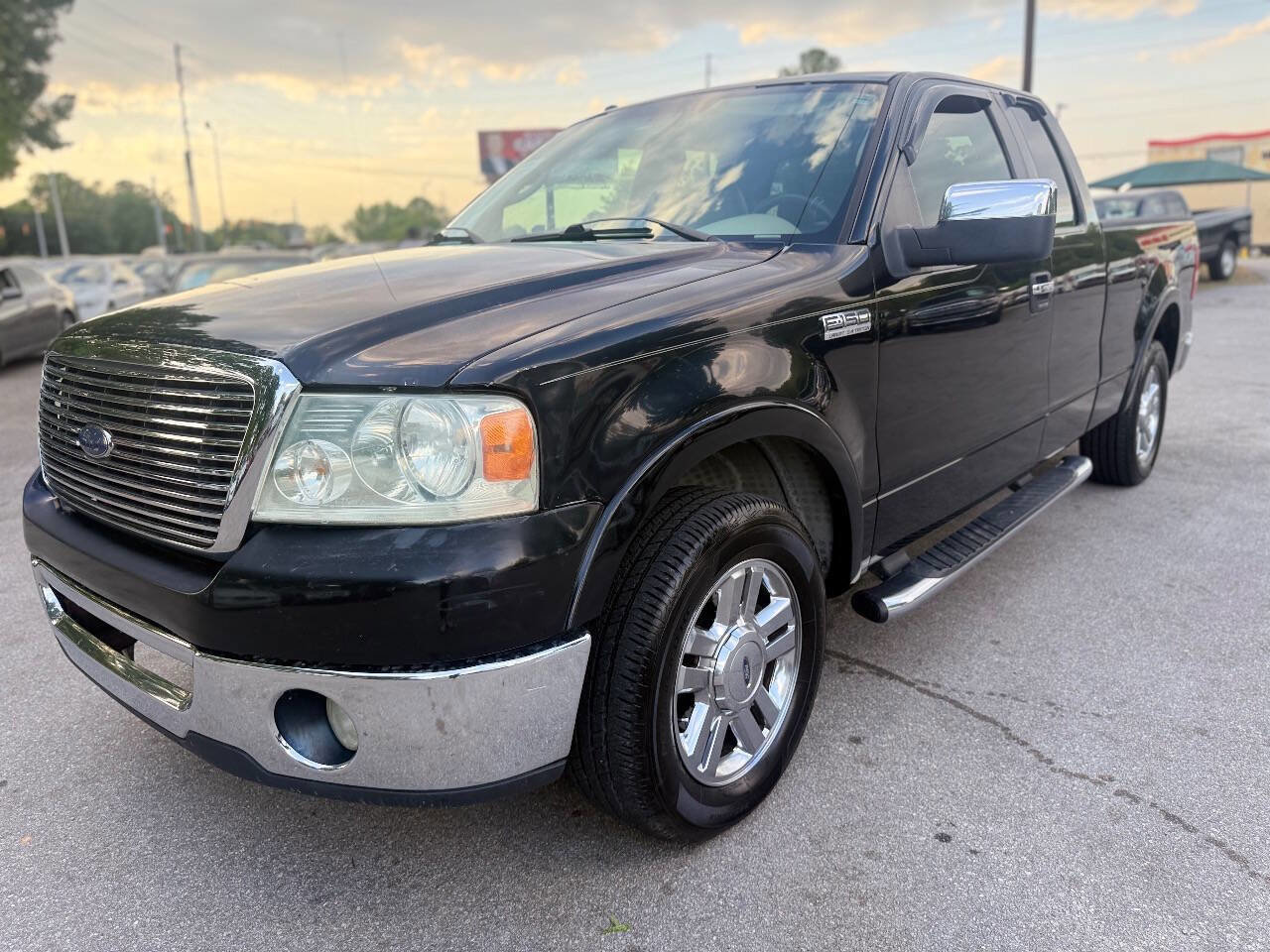 Used 2007 Ford F150 Lariat RWD image 1