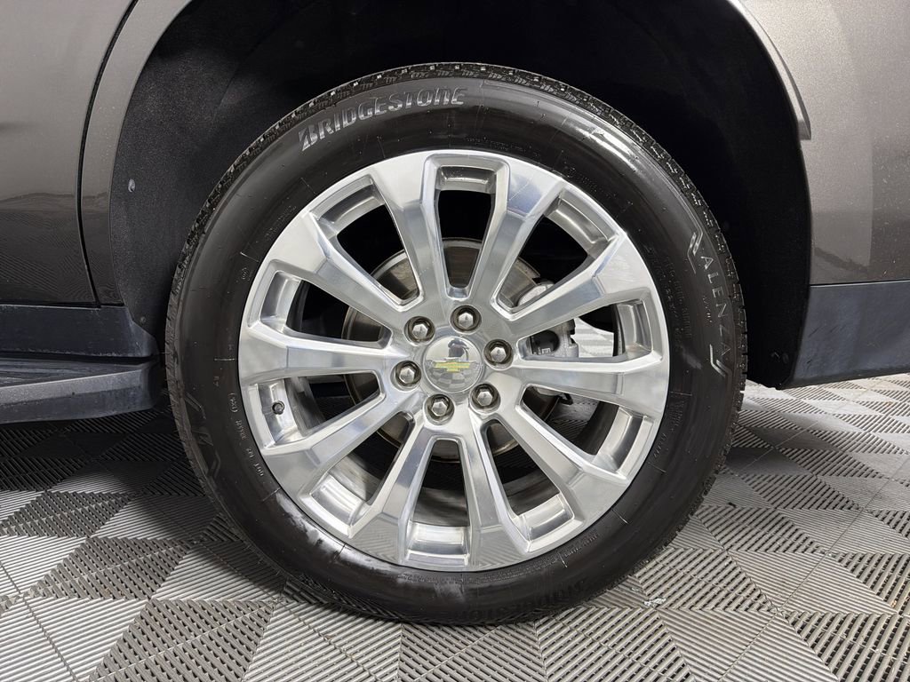 Used 2021 Chevrolet Tahoe Premier w/ Premium Package image 19