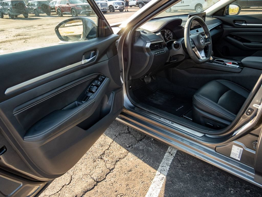 Used 2023 Nissan Altima 2.5 SL FWD image 31