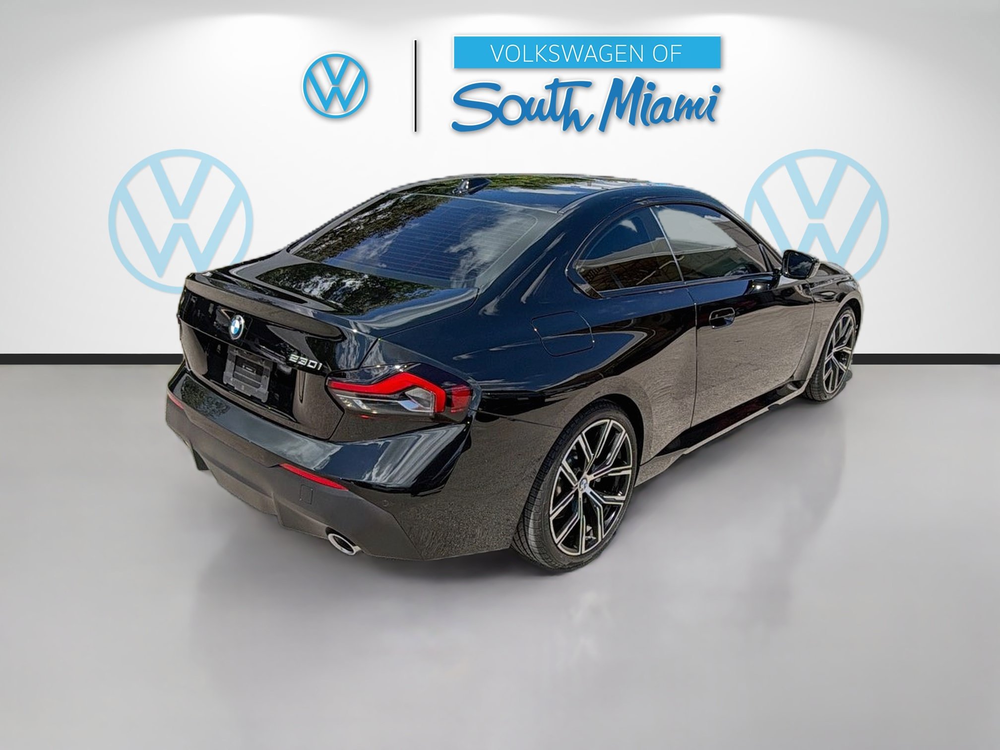 Used 2024 BMW 230i Coupe w/ Convenience Package RWD image 7