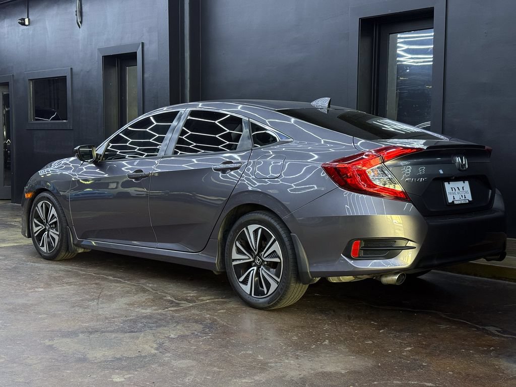 Used 2017 Honda Civic EX-T image 7