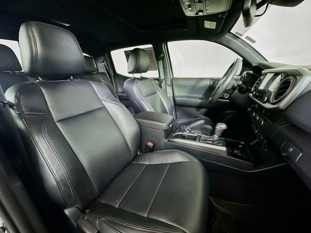 Used 2020 Toyota Tacoma TRD Sport w/ TRD Premium Sport Package image 12