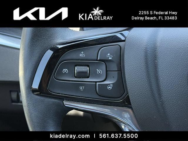 Used 2023 Buick Enclave Essence FWD image 29