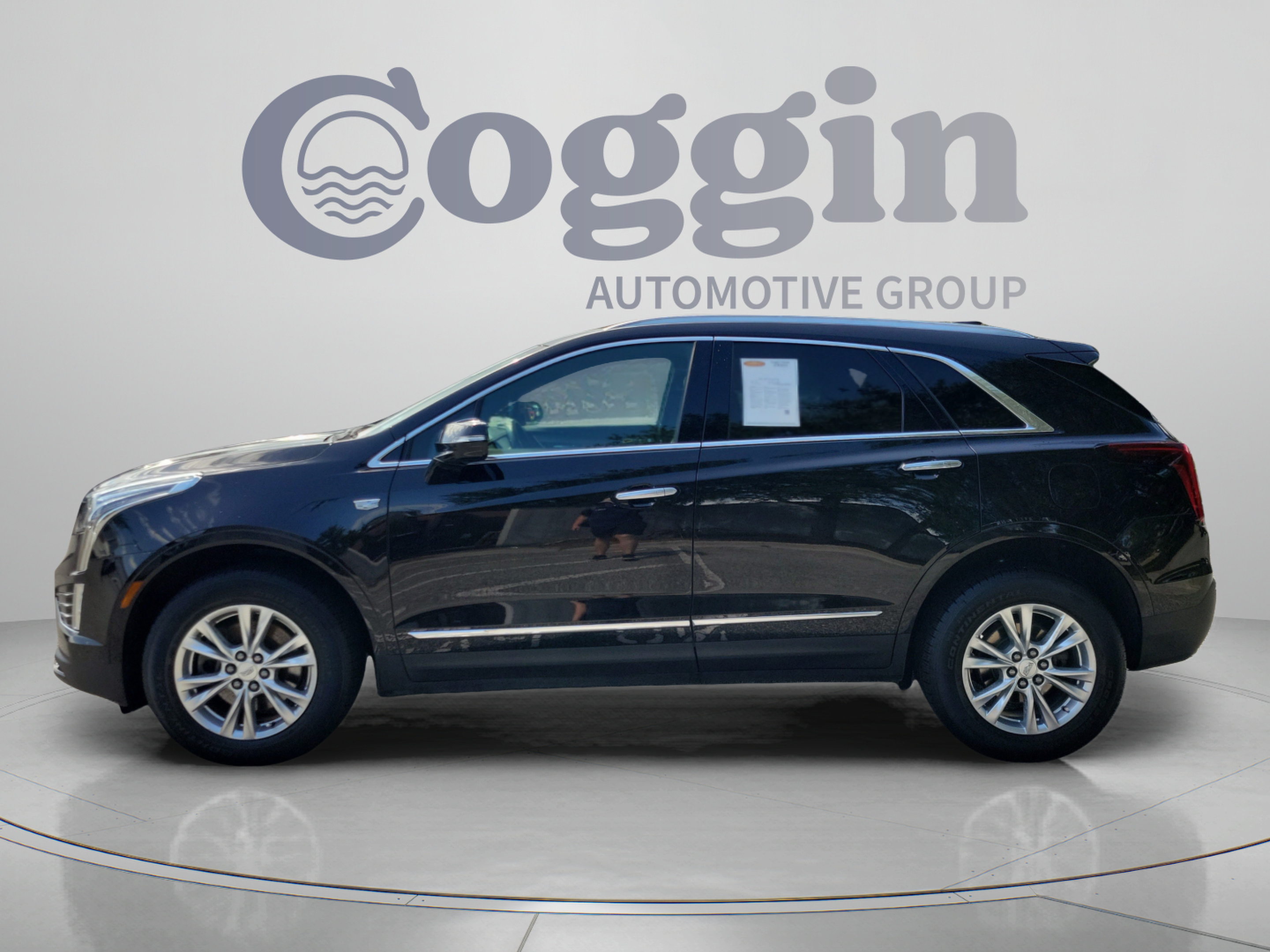 Used 2020 Cadillac XT5 Luxury FWD image 2