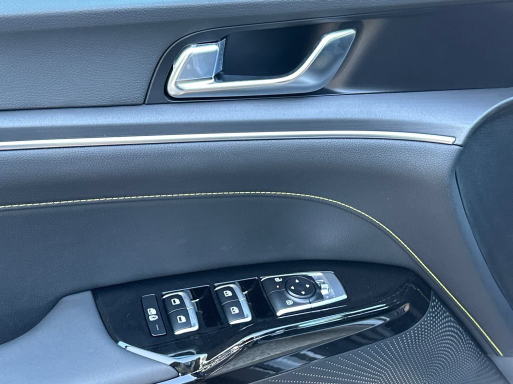 New 2026 Kia K5 GT FWD image 16