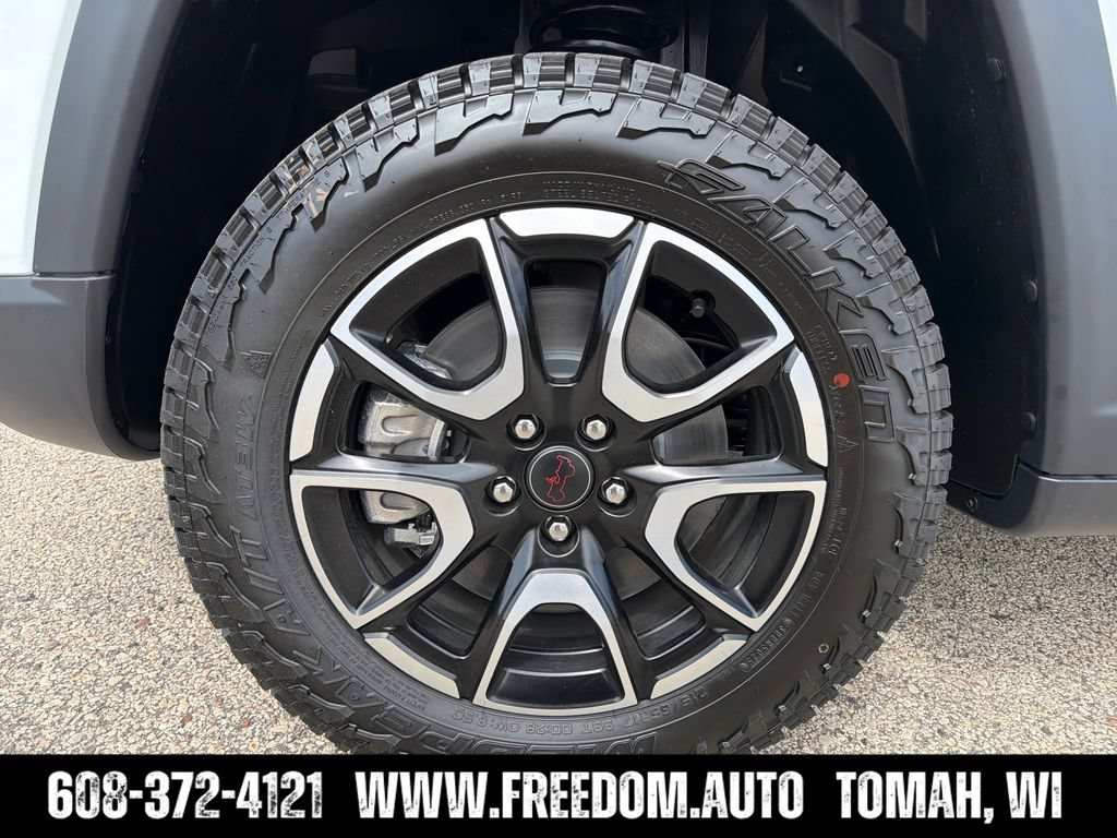 New 2026 Jeep Compass Trailhawk AWD/4WD image 13