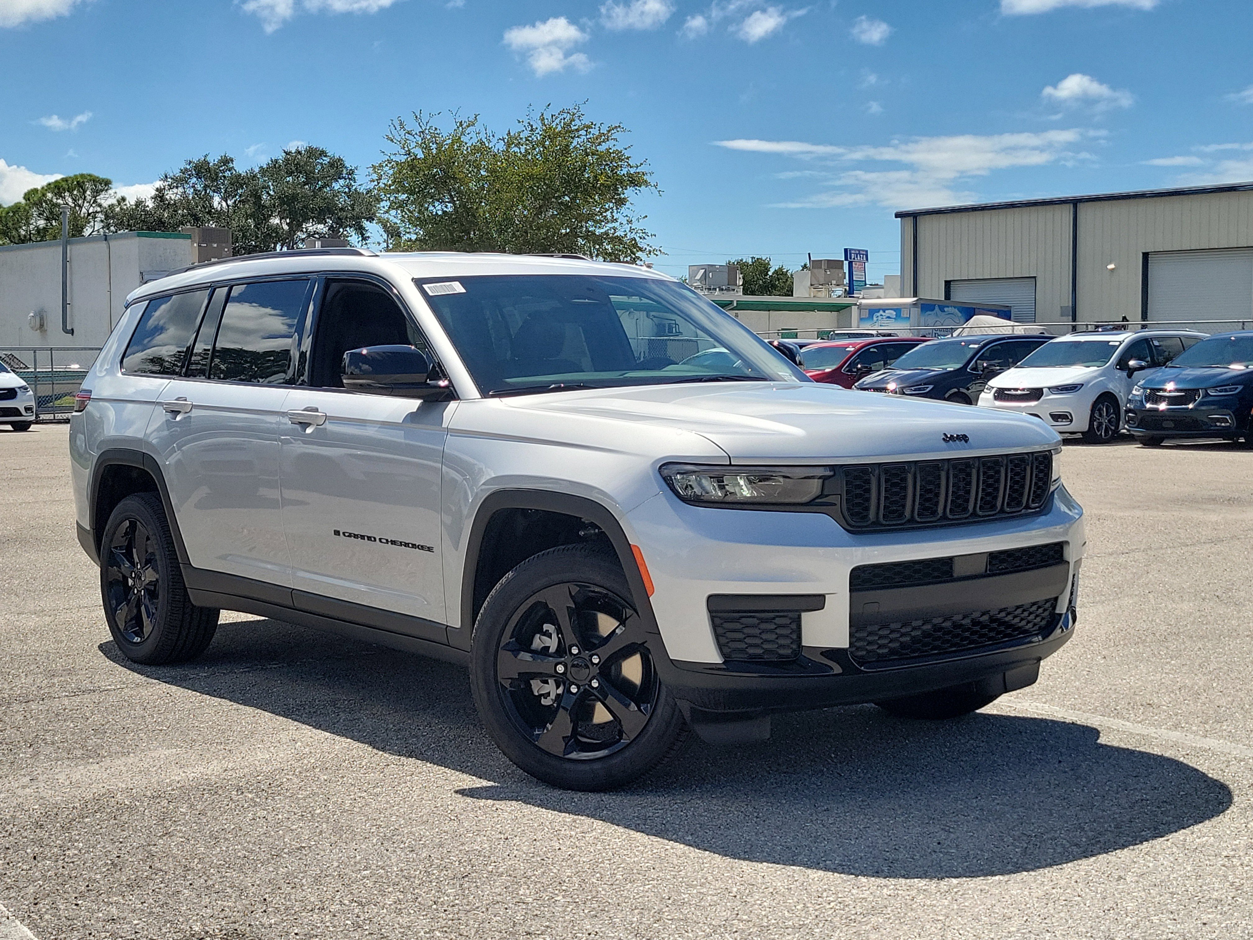 New 2025 Jeep Grand Cherokee L Laredo