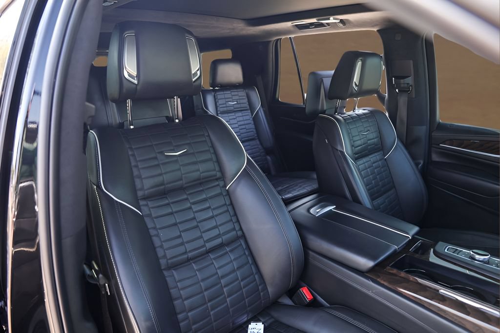Used 2022 Cadillac Escalade Sport Platinum AWD/4WD image 33