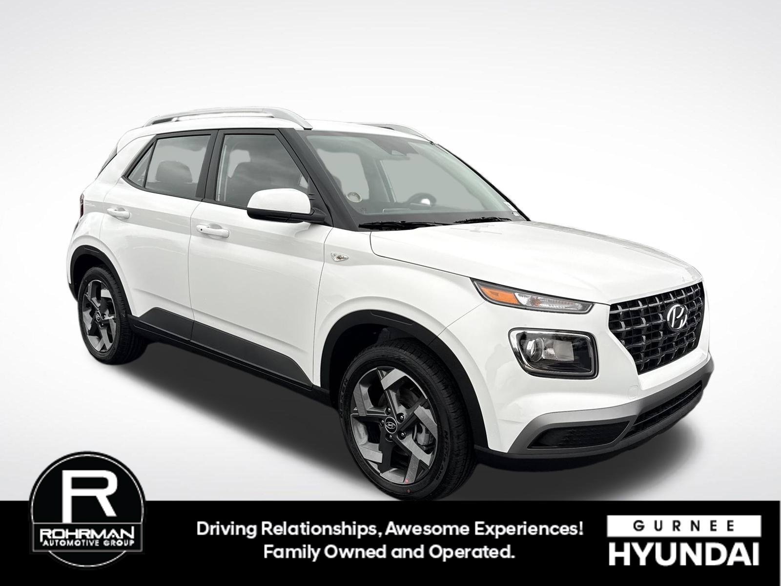 New 2026 Hyundai Venue SEL FWD image 2