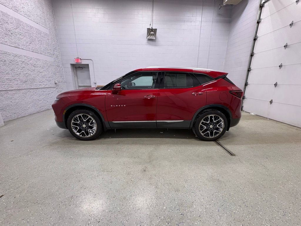 Used 2023 Chevrolet Blazer Premier w/ Driver Confidence II Package image 7