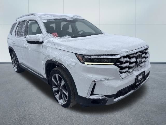 Used 2023 Honda Pilot Touring image 5