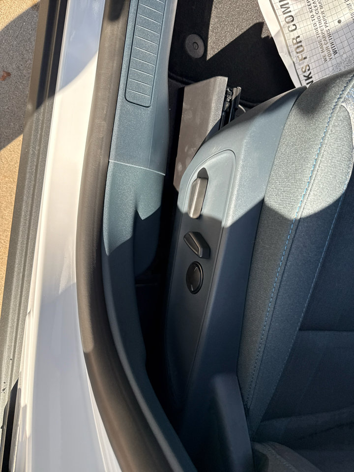 New 2025 Ford Maverick XLT w/ XLT Luxury Package image 22