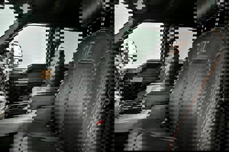 Used 2017 Ford F350 King Ranch w/ FX4 Off-Road Package AWD/4WD image 18