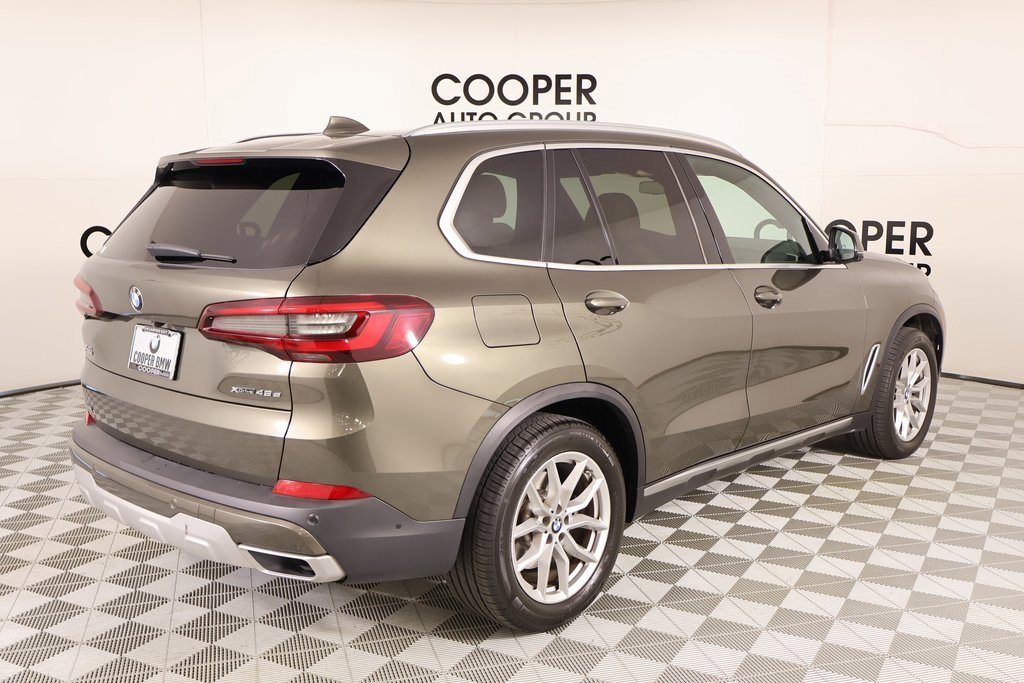Used 2021 BMW X5 xDrive45e w/ Parking Assistance Package image 23