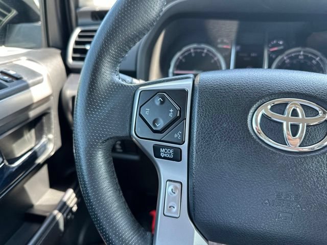 Used 2020 Toyota 4Runner Limited AWD/4WD image 23