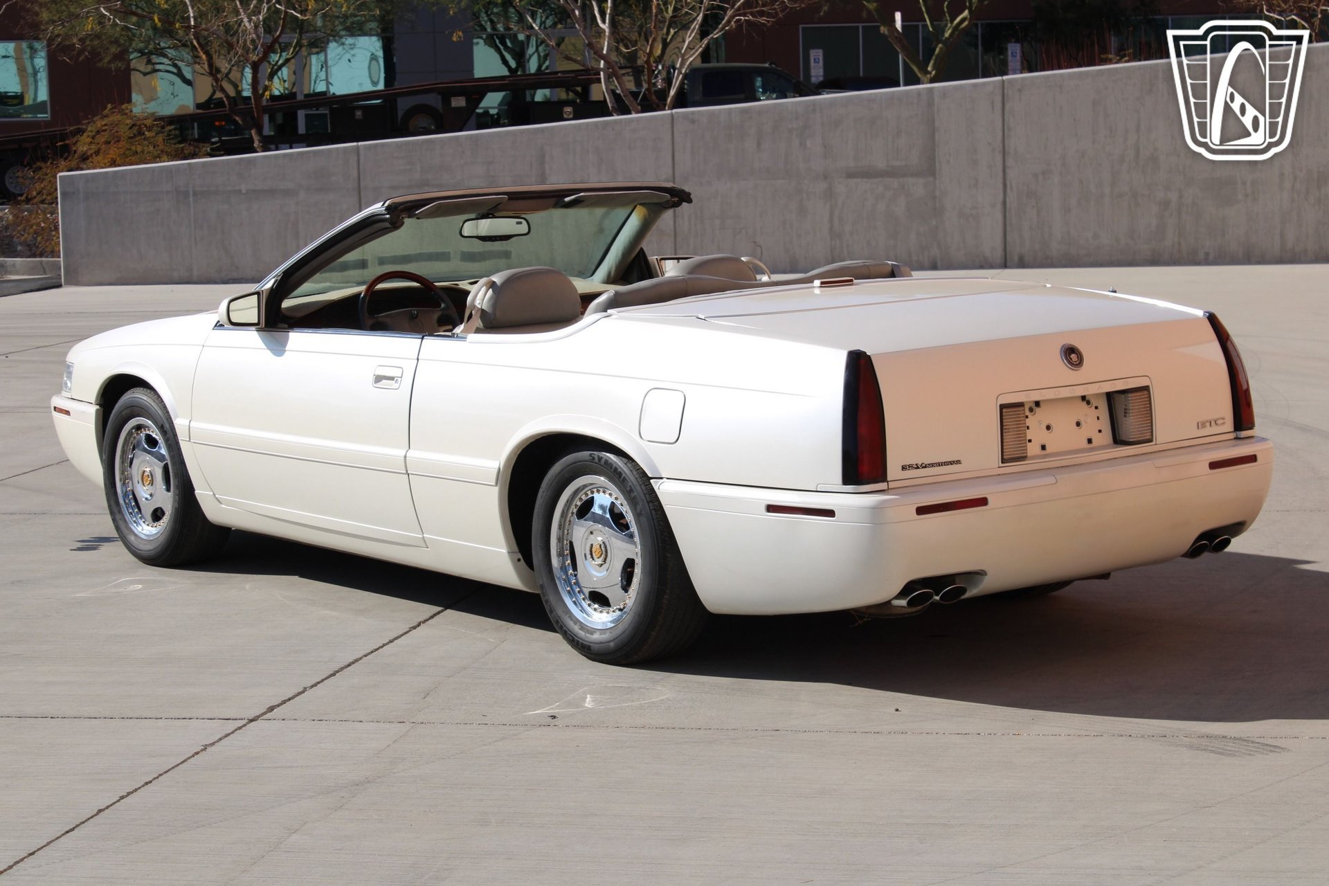 Used 2002 Cadillac Eldorado Touring w/ Preffered Equipment Group FWD image 17
