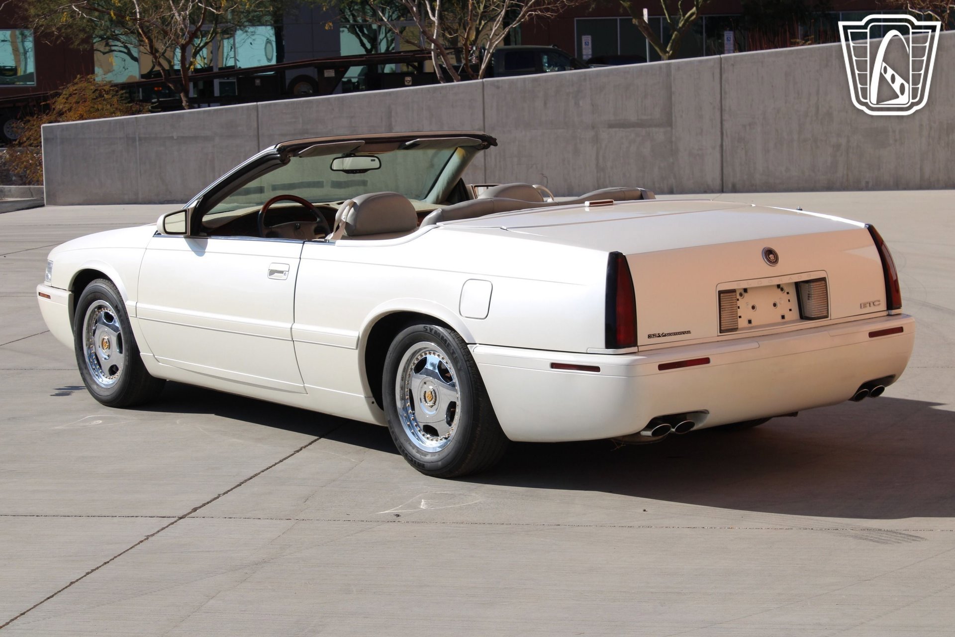 Used 2002 Cadillac Eldorado Touring w/ Preffered Equipment Group image 22