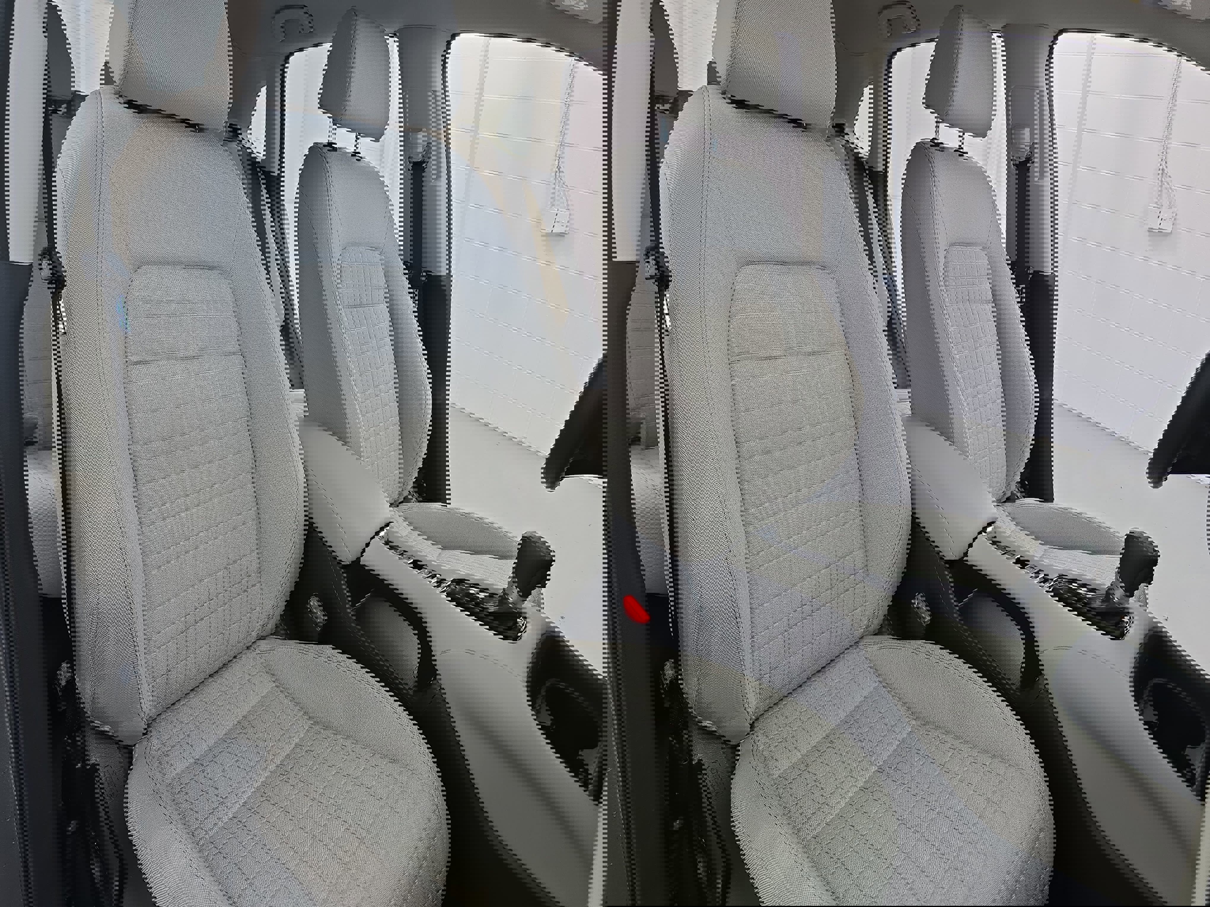 Certified 2025 Honda HR-V LX image 10