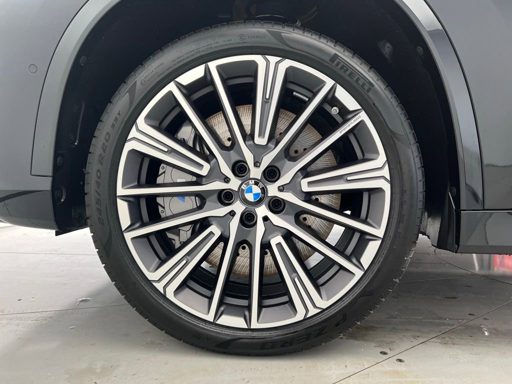 Used 2026 BMW X1 M35i w/ Technology Package image 22