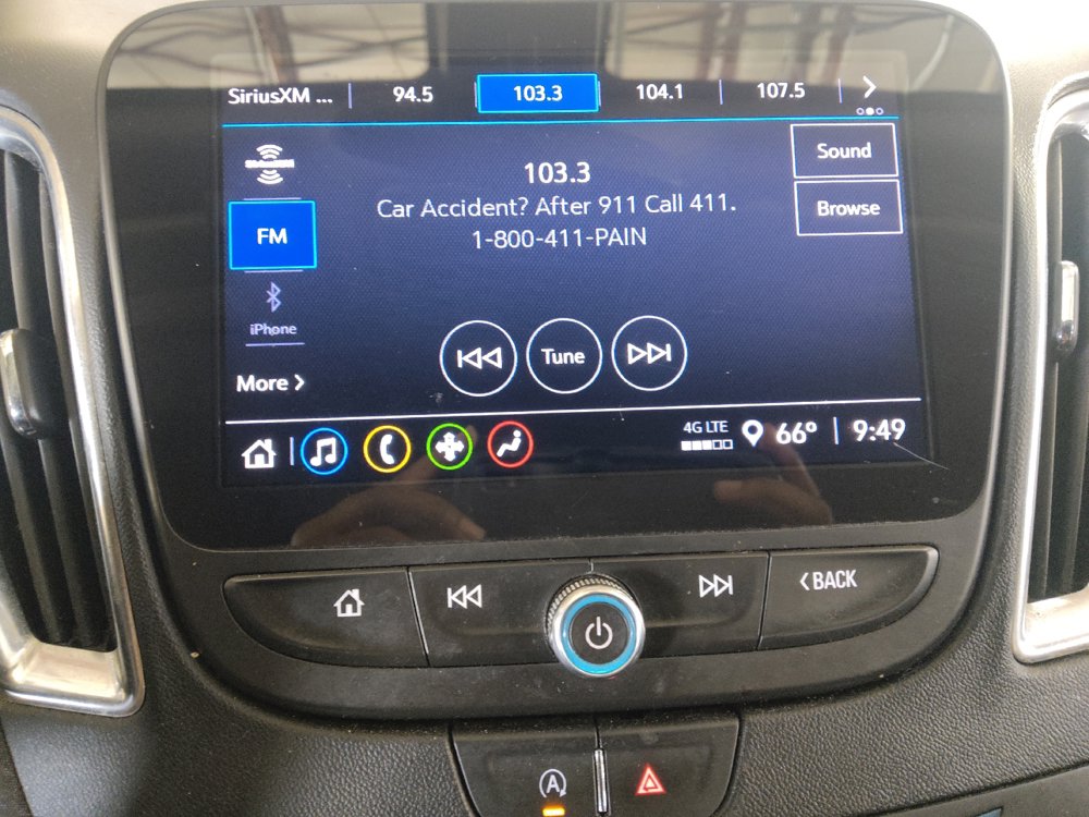 Used 2021 Chevrolet Malibu LT FWD image 25