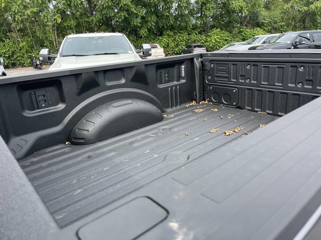 New 2026 Ford F250 Lariat w/ Tremor Off-Road Package AWD/4WD image 14