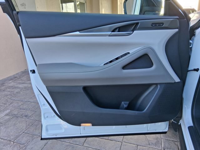 New 2027 INFINITI QX60 Pure w/ Cargo Package FWD image 15