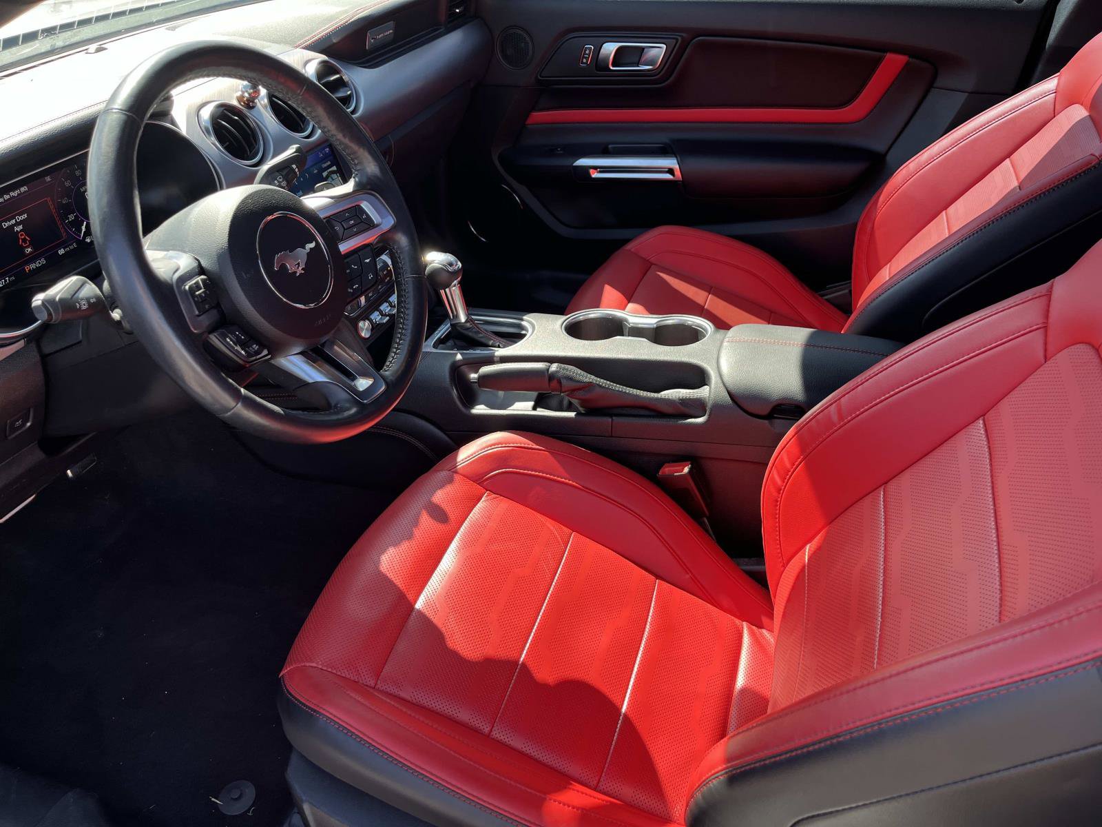 Used 2022 Ford Mustang GT Premium w/ Equipment Group 401A RWD image 23