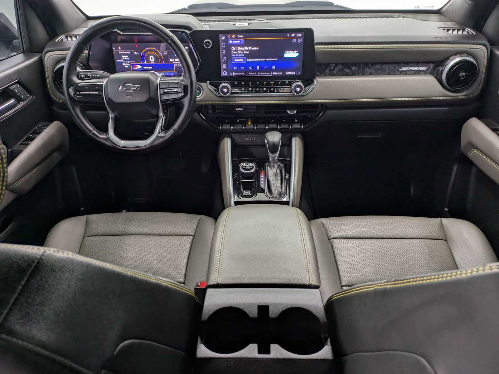 Used 2023 Chevrolet Colorado ZR2 w/ ZR2 Convenience Package III image 17