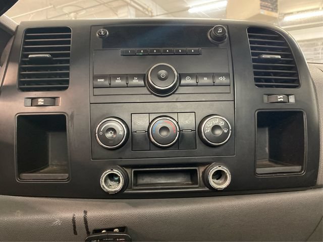 Used 2007 Chevrolet Silverado 3500 W/T w/ Snow Plow Prep Package AWD/4WD image 28