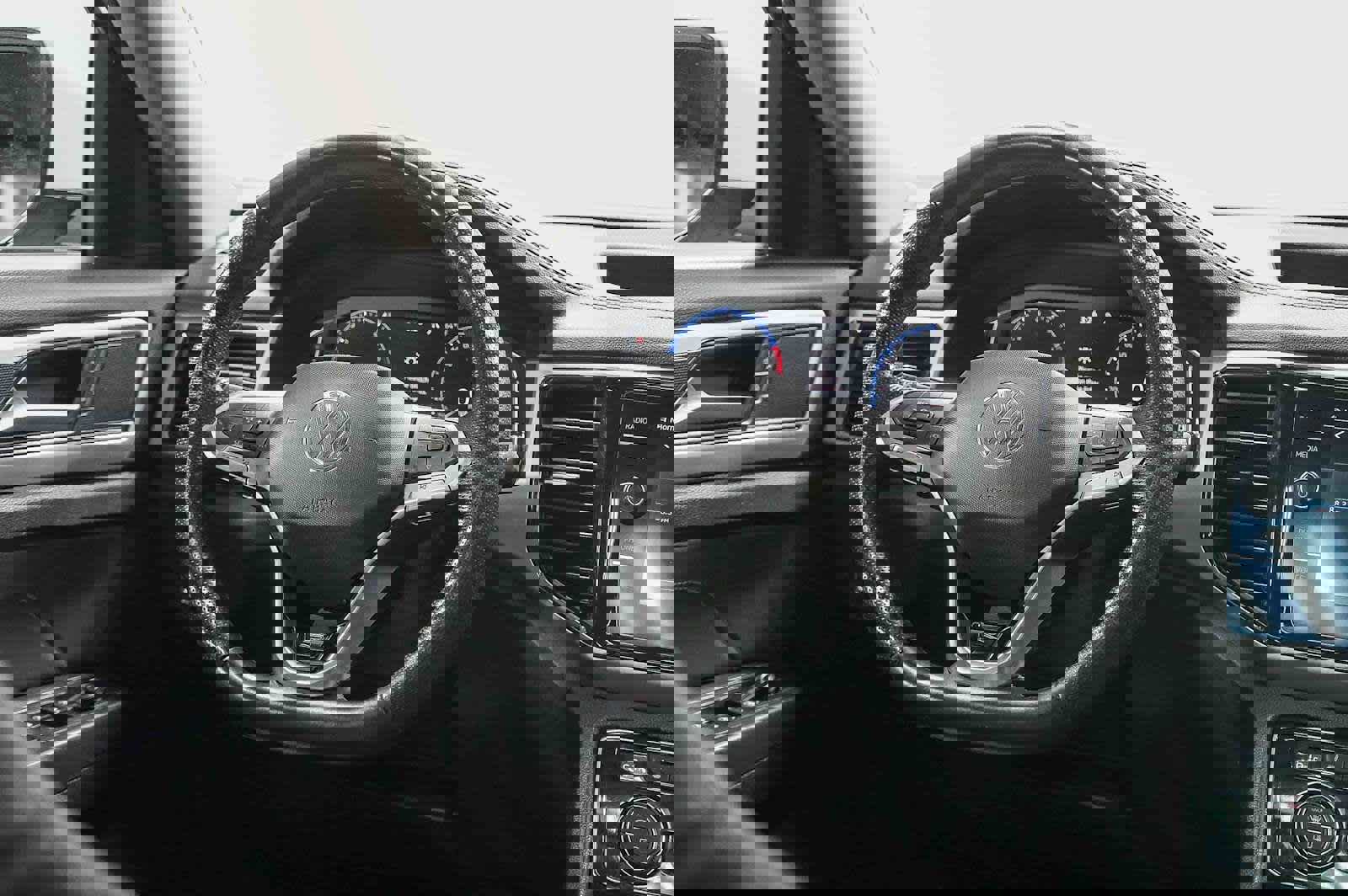 Used 2021 Volkswagen Atlas SEL R-Line image 14