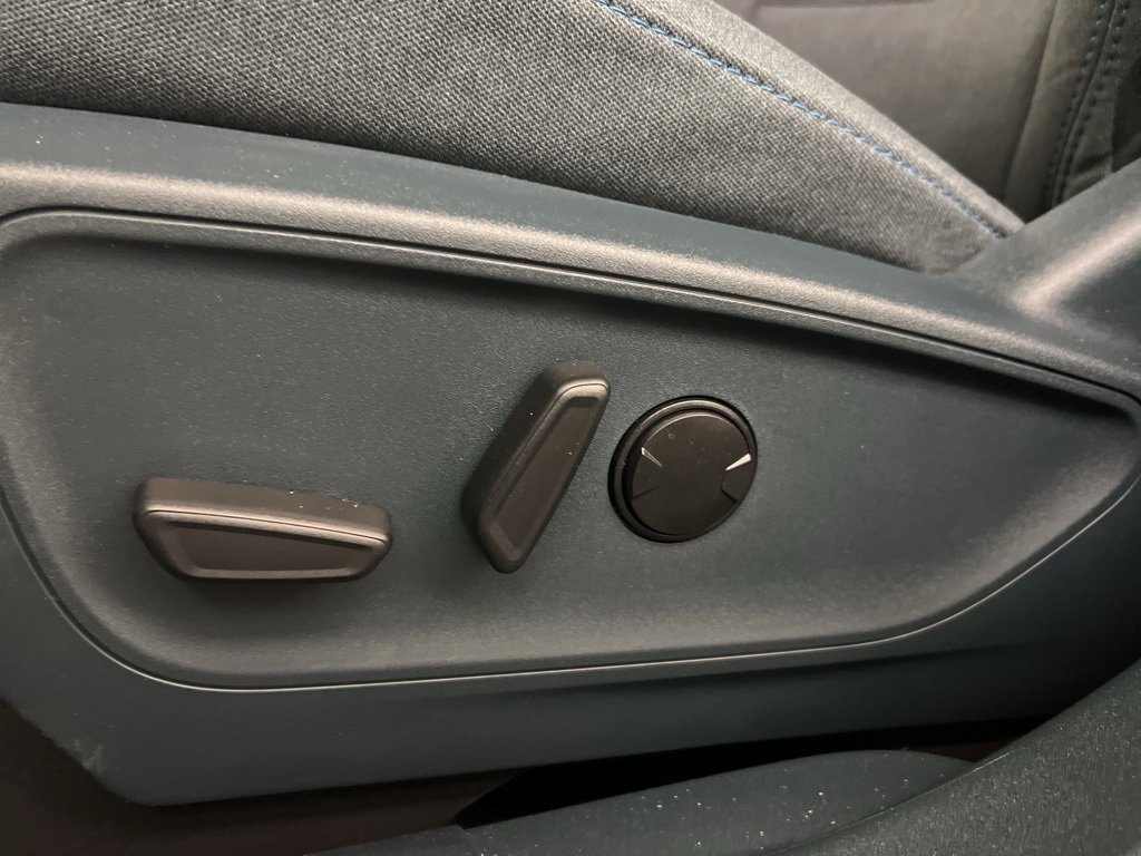 New 2025 Ford Maverick XLT w/ XLT Luxury Package image 25