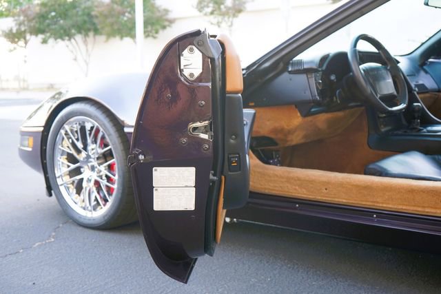 Used 1992 Chevrolet Corvette ZR-1 RWD image 54