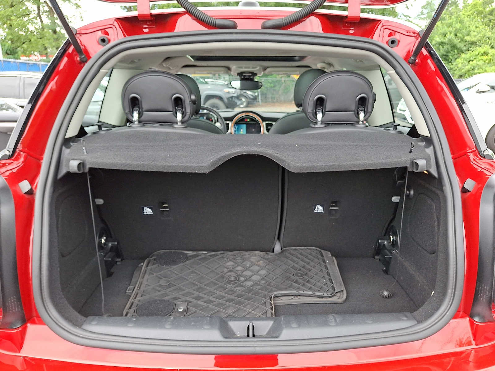 Used 2024 MINI Cooper 2-Door Hardtop FWD image 27