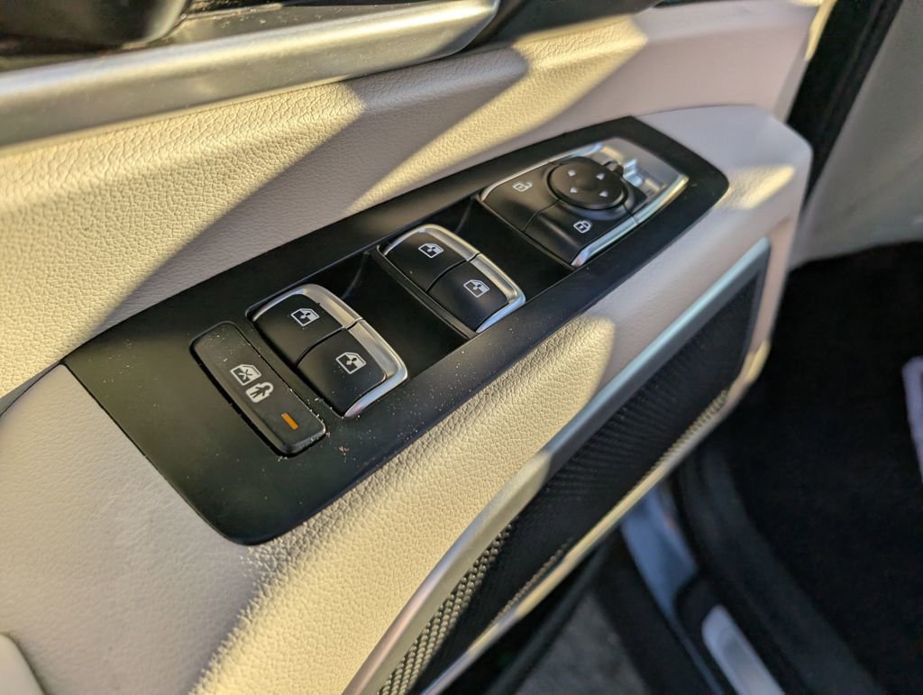 Used 2022 Kia Telluride S image 15