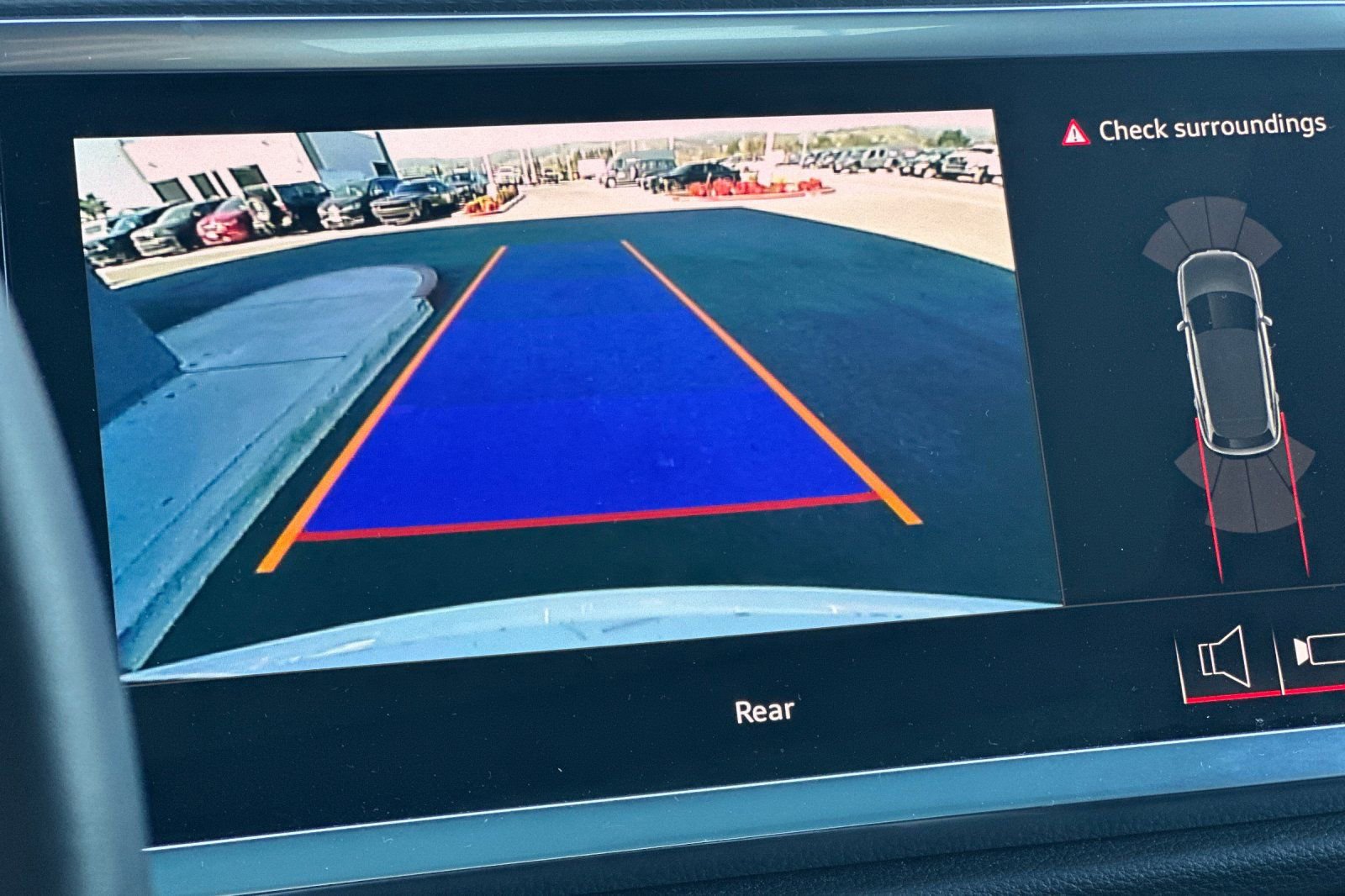 Used 2025 Audi Q3 2.0T Premium image 23