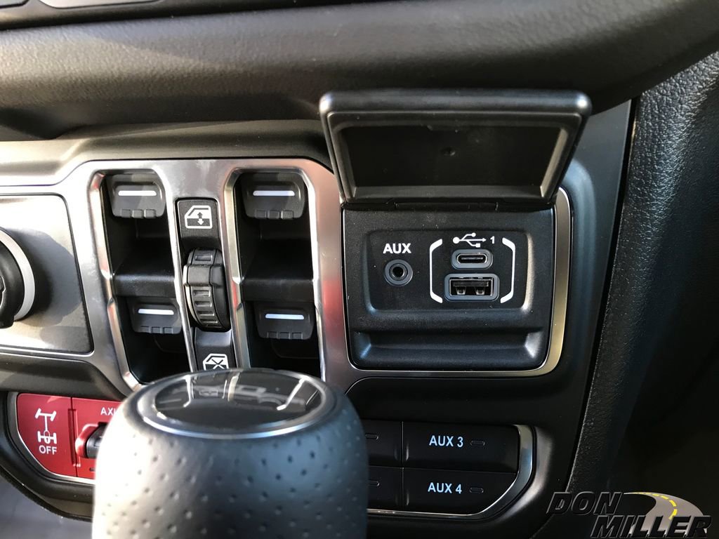 New 2026 Jeep Gladiator Mojave image 25