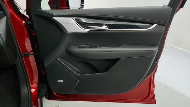 Certified 2024 Cadillac XT6 Premium Luxury image 25