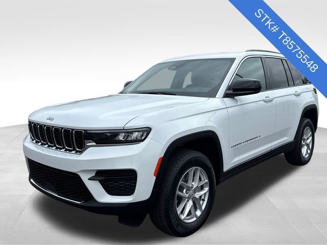 New 2026 Jeep Grand Cherokee Laredo X AWD/4WD image 3