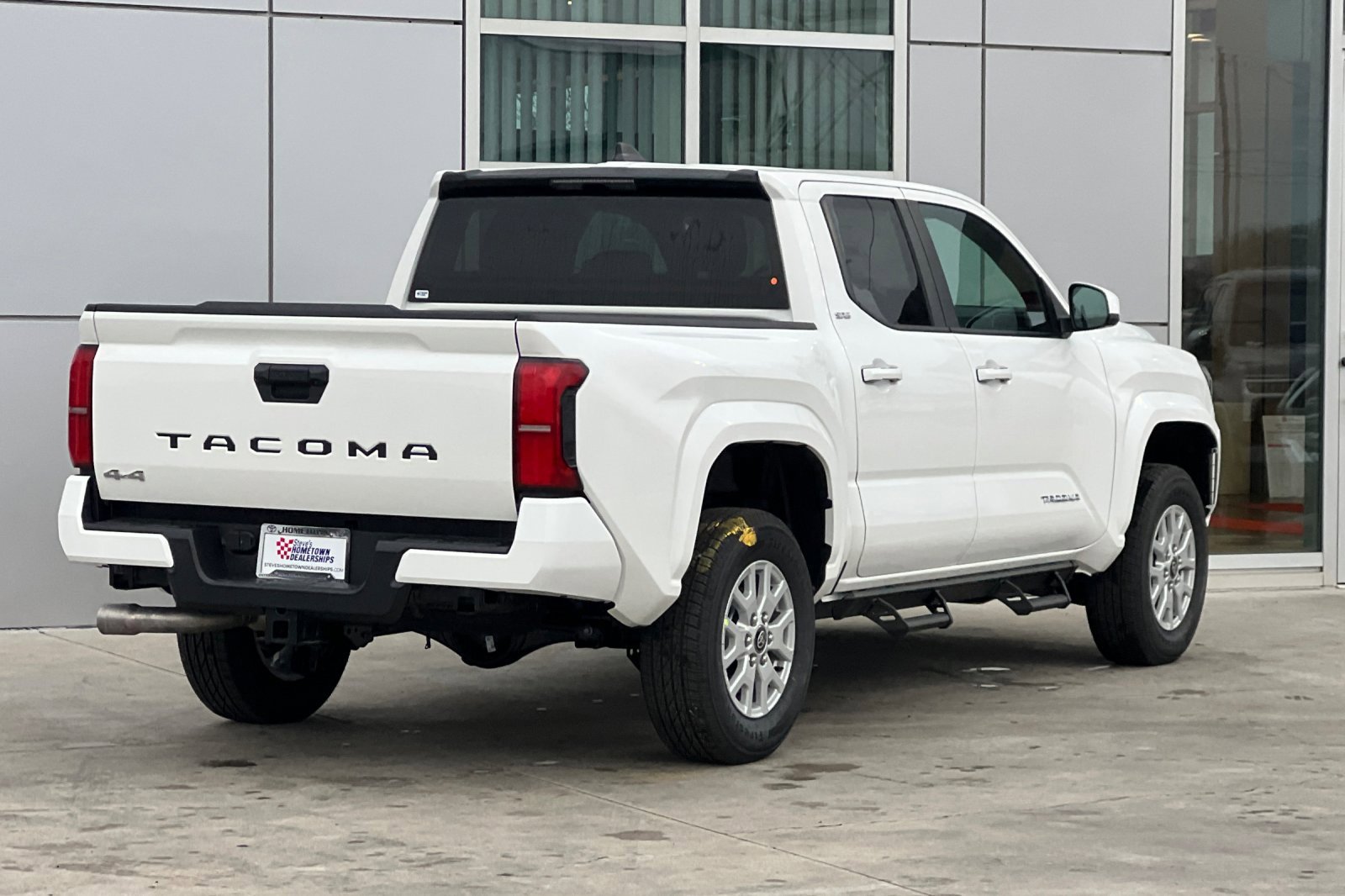 New 2026 Toyota Tacoma SR5 image 4