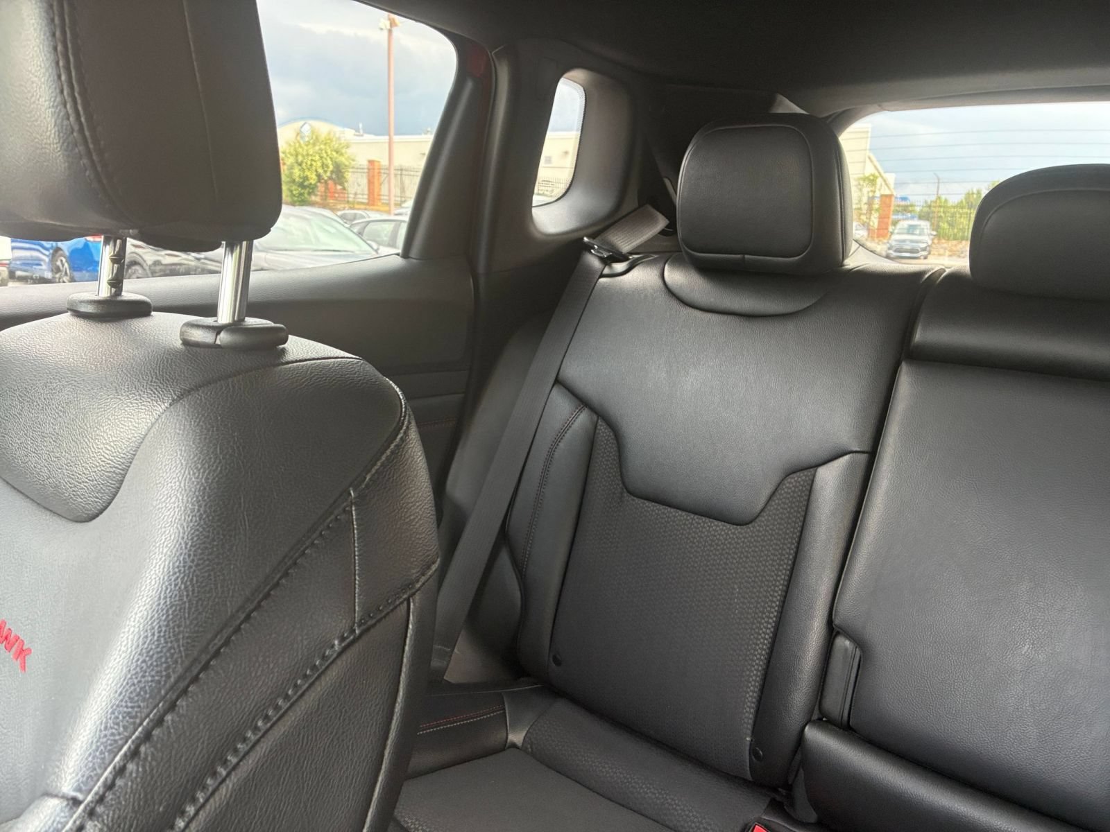 Used 2025 Jeep Compass Trailhawk AWD/4WD image 34