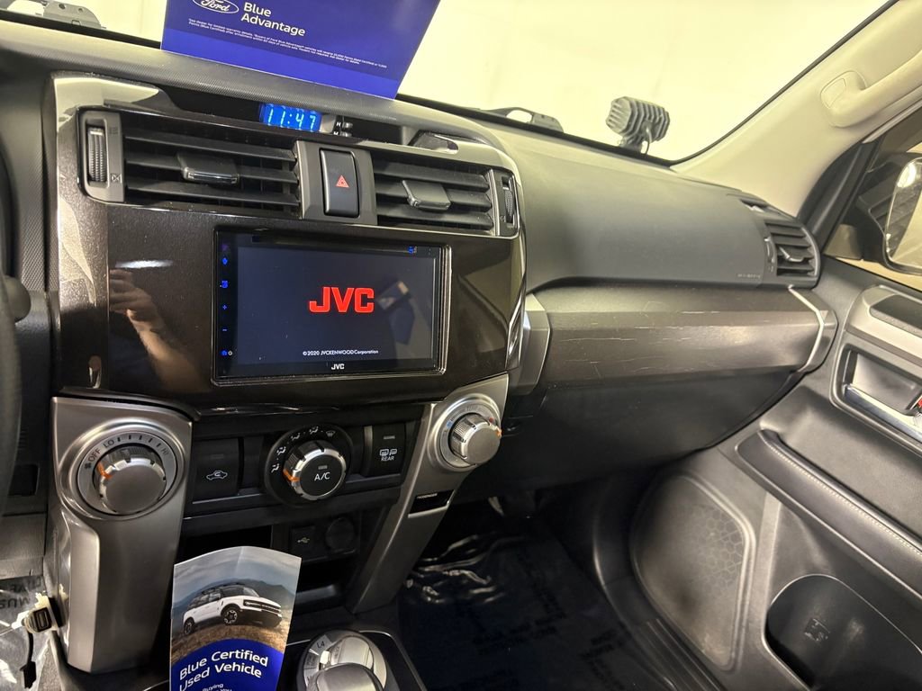 Used 2020 Toyota 4Runner Venture AWD/4WD image 17