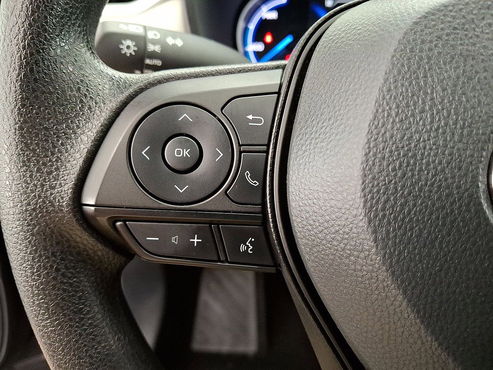Certified 2025 Toyota RAV4 XLE w/ Convenience Package AWD/4WD image 17