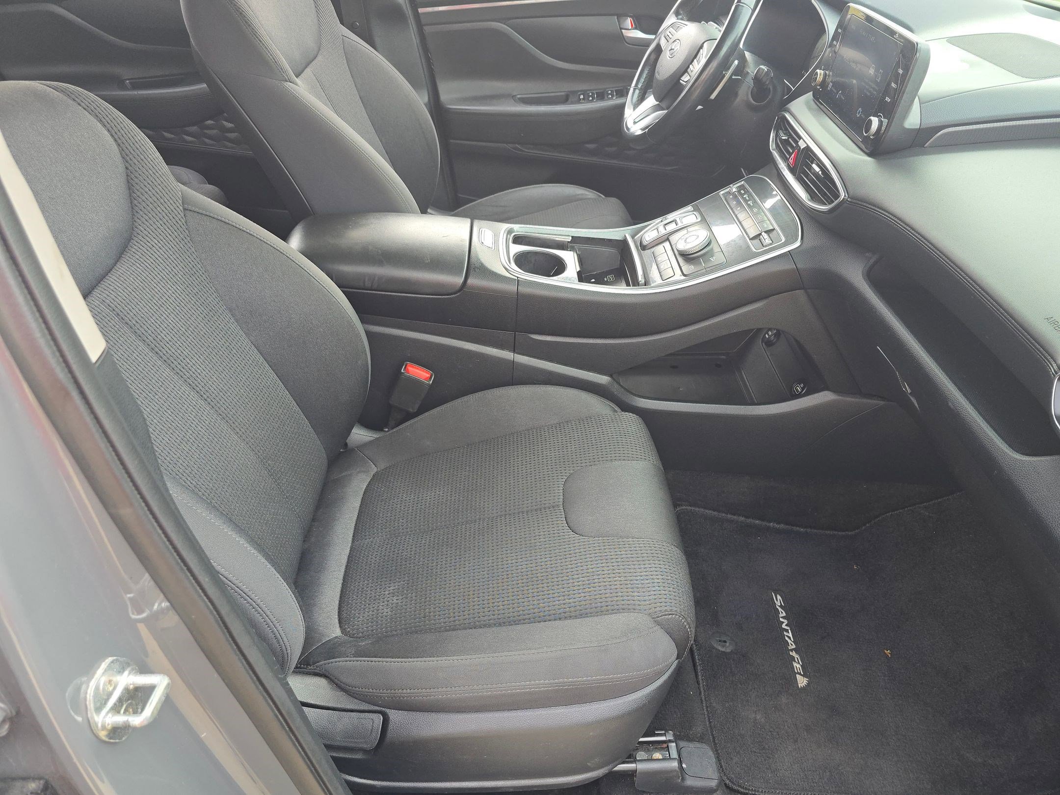 Used 2021 Hyundai Santa Fe SEL w/ Convenience Package image 28