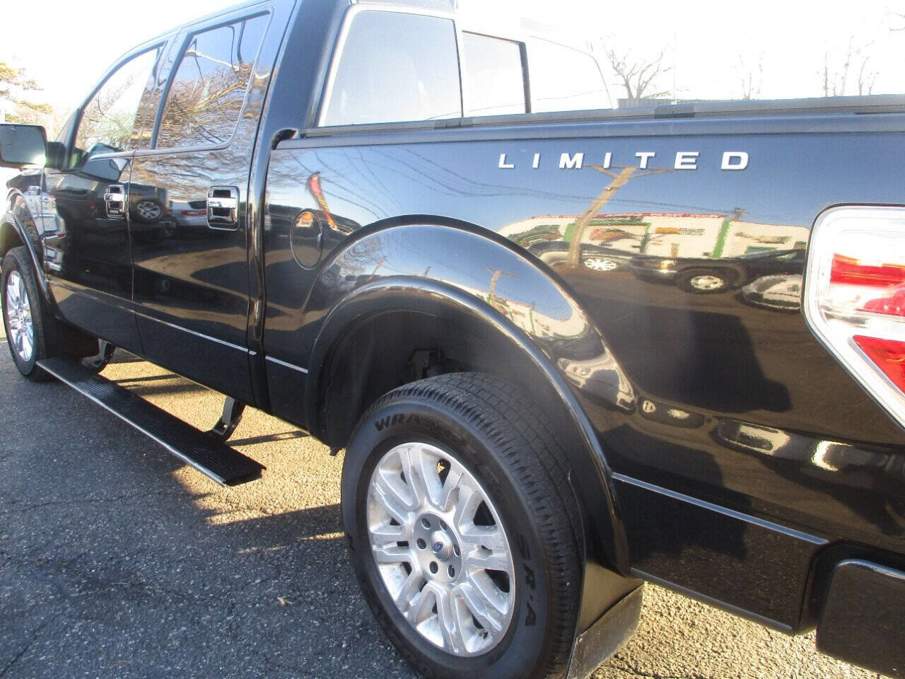 Used 2014 Ford F150 Limited image 29